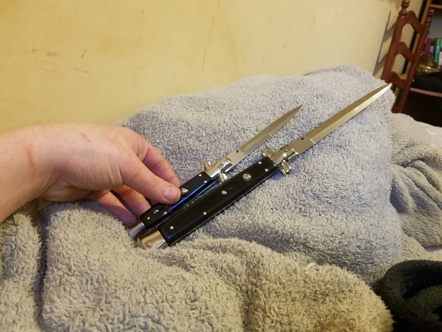 Italian Stiletto Switchblade Image Review 144