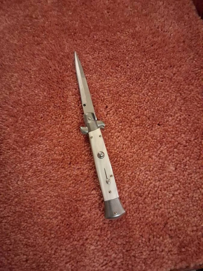 Italian Stiletto Switchblade Image Review 191
