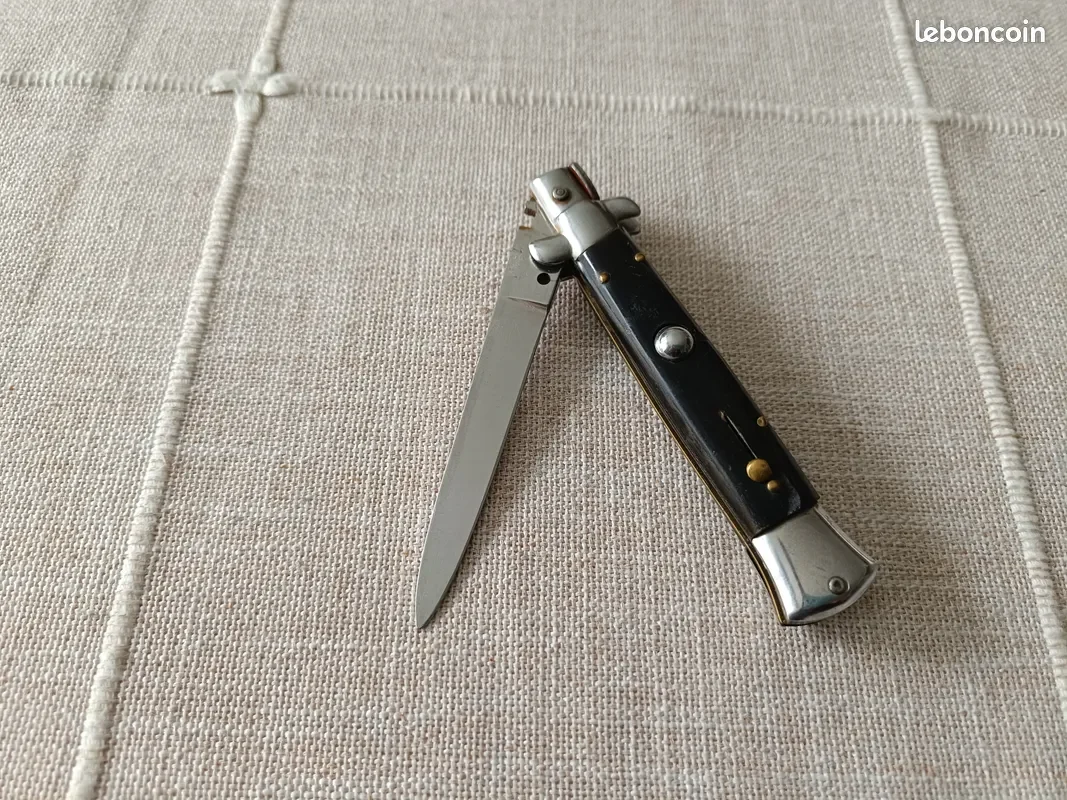 Italian Stiletto Switchblade Image Review 194
