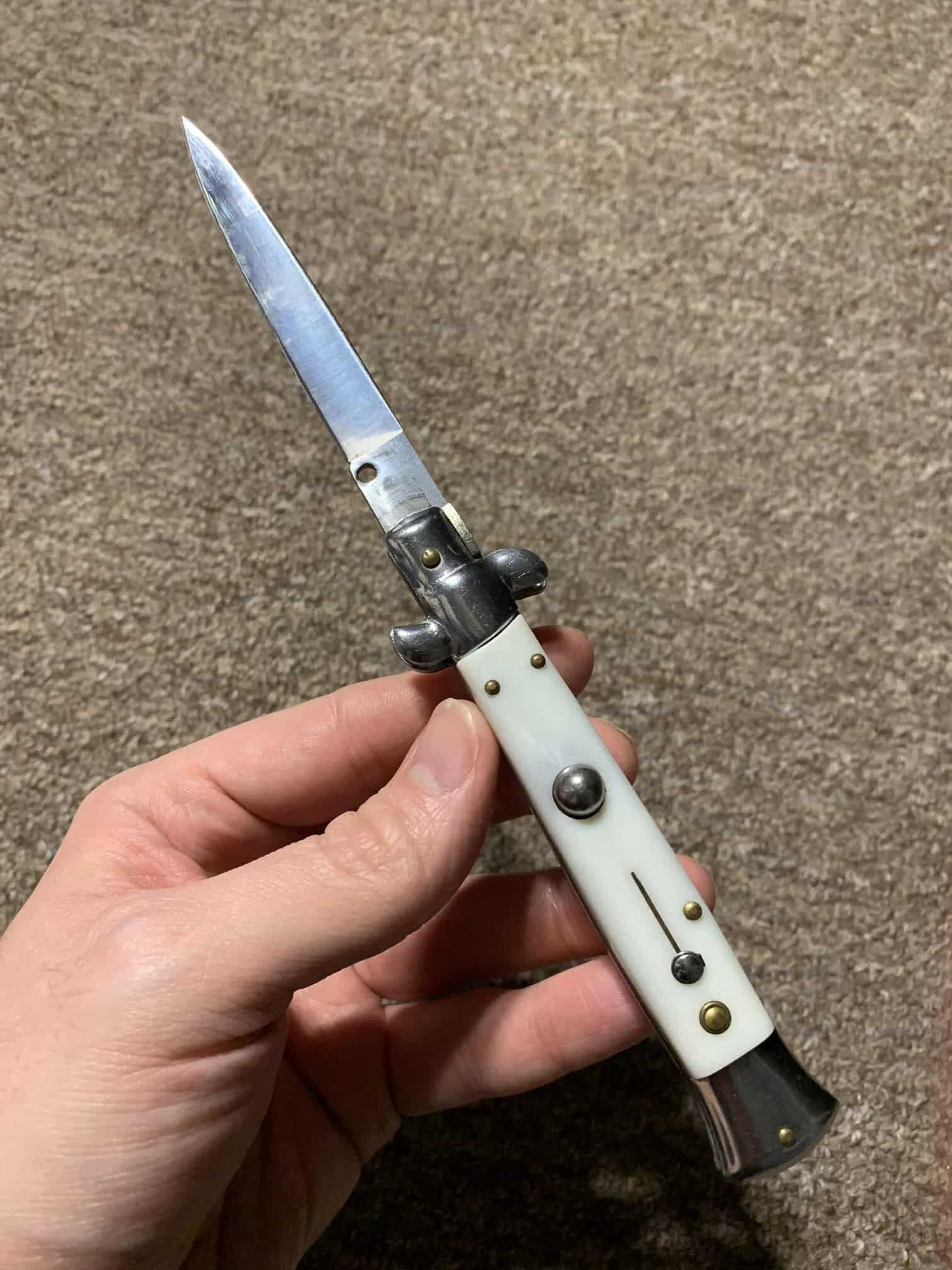 Italian Stiletto Switchblade Image Review 200